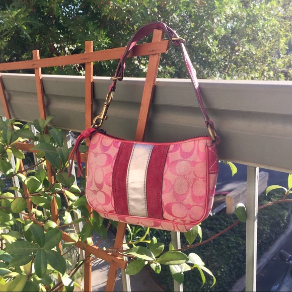 Coach Handbags - Authentic Coach Purse